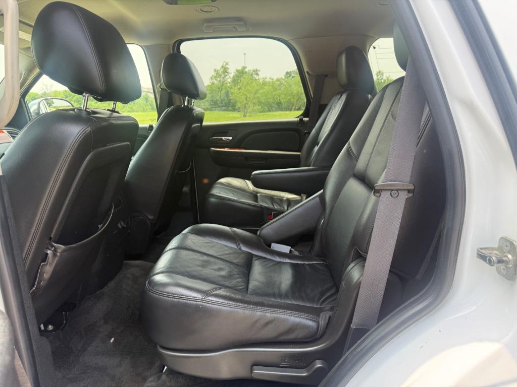 2011 Chevrolet Tahoe LT - Photo 14