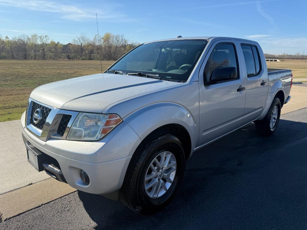 2016 Nissan Frontier SV's photo