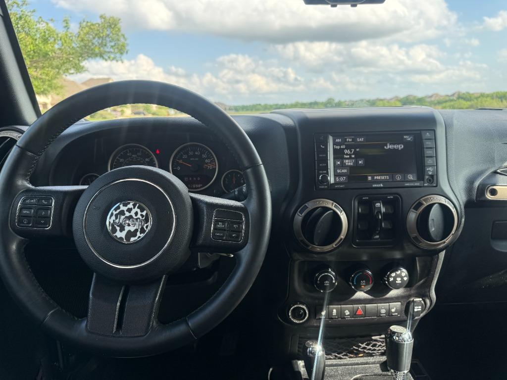 2017 Jeep Wrangler Unlimited 75th Anniversary Edition - Photo 9