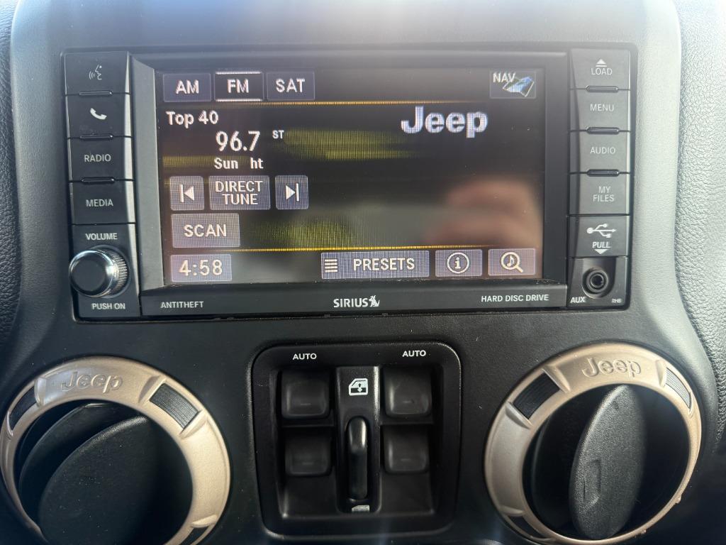 2017 Jeep Wrangler Unlimited 75th Anniversary Edition - Photo 12