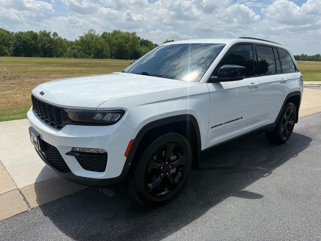 2023 Jeep Grand Cherokee Limited 4x4's photo