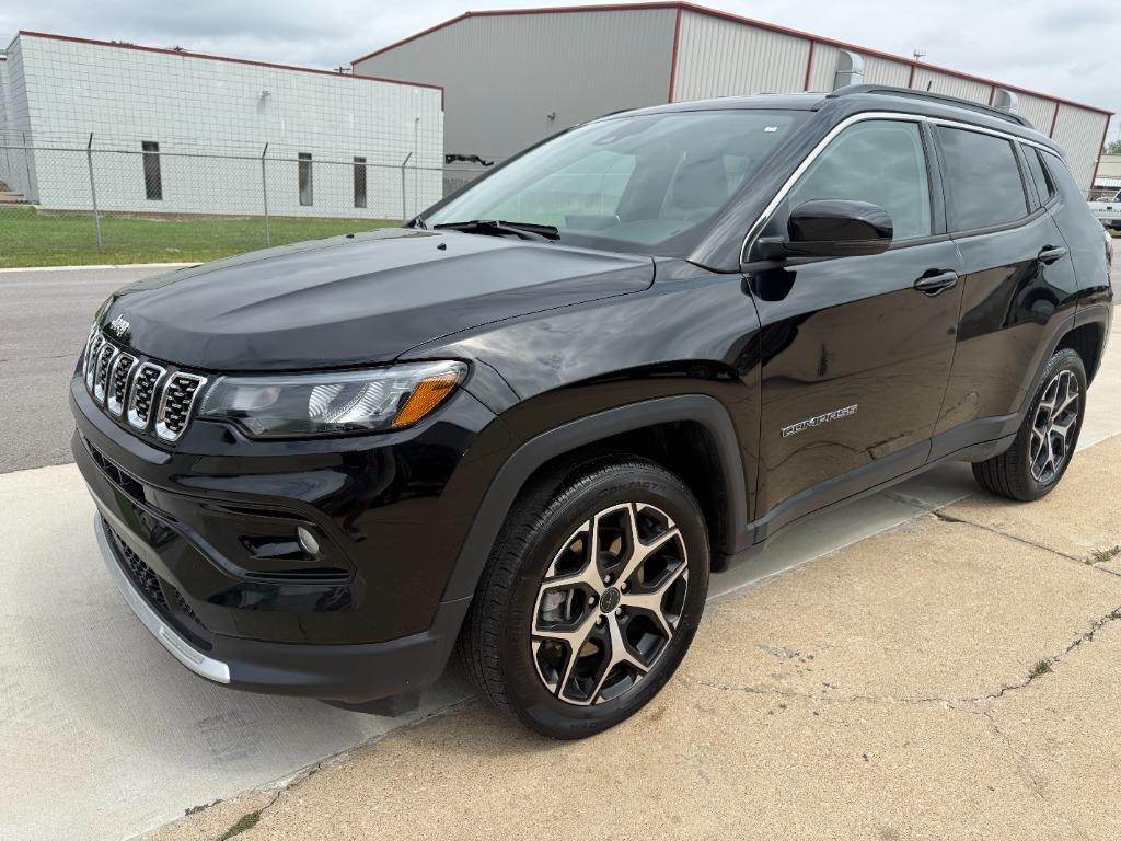 2025 Jeep Compass's photo