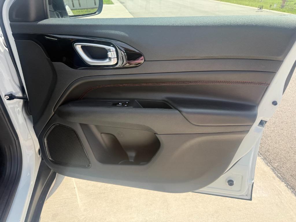2025 Jeep Compass Trailhawk - Photo 21