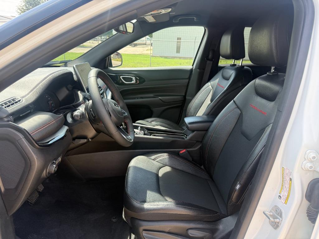 2025 Jeep Compass Trailhawk - Photo 13