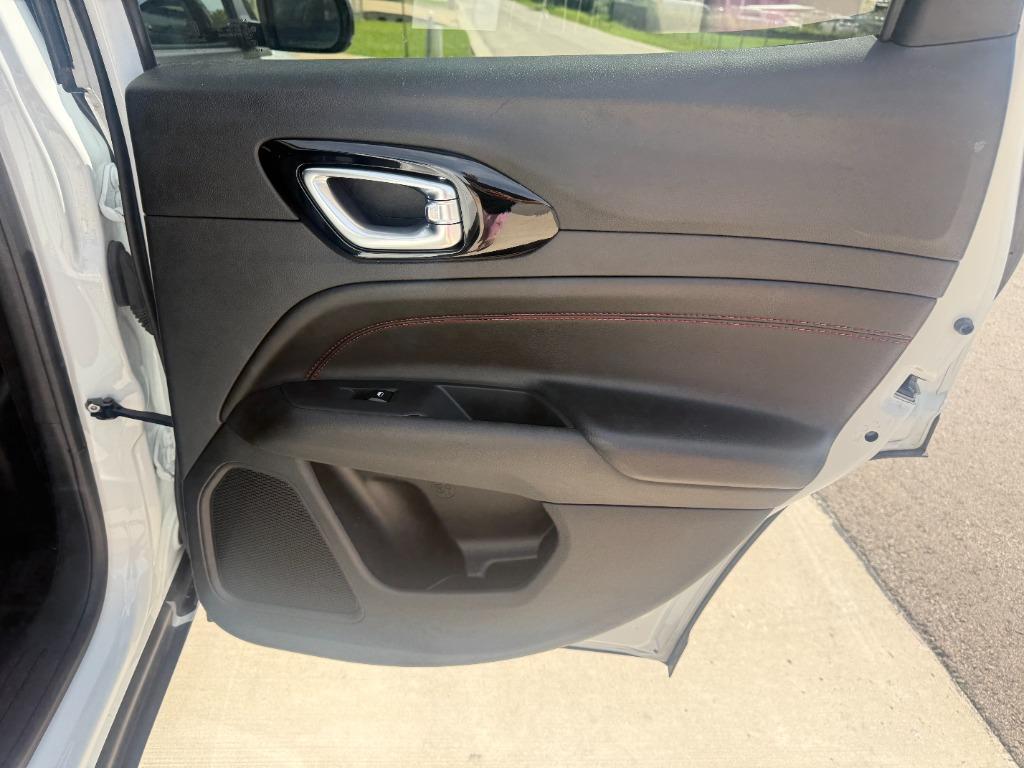 2025 Jeep Compass Trailhawk - Photo 19